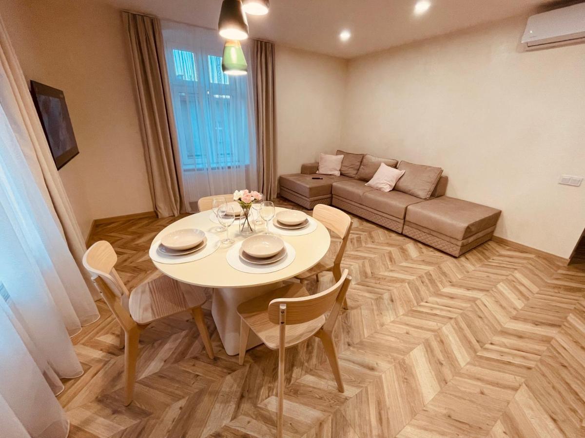Kobiela Apartments Family Delux Ktw City Center Katoviçe Dış mekan fotoğraf