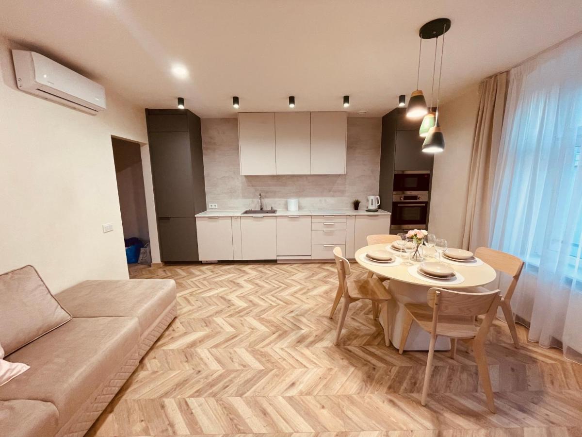 Kobiela Apartments Family Delux Ktw City Center Katoviçe Dış mekan fotoğraf